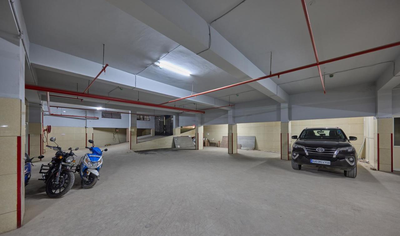 Grand Continent Hosur A Sarovar Portico Affiliate Hotel Buitenkant foto