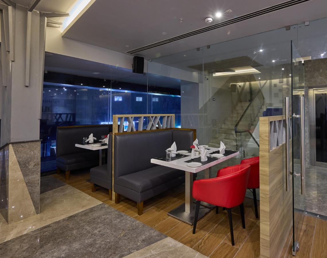 Grand Continent Hosur A Sarovar Portico Affiliate Hotel Buitenkant foto