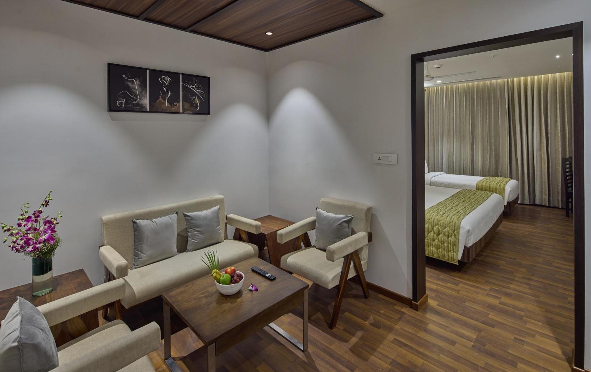Grand Continent Hosur A Sarovar Portico Affiliate Hotel Buitenkant foto