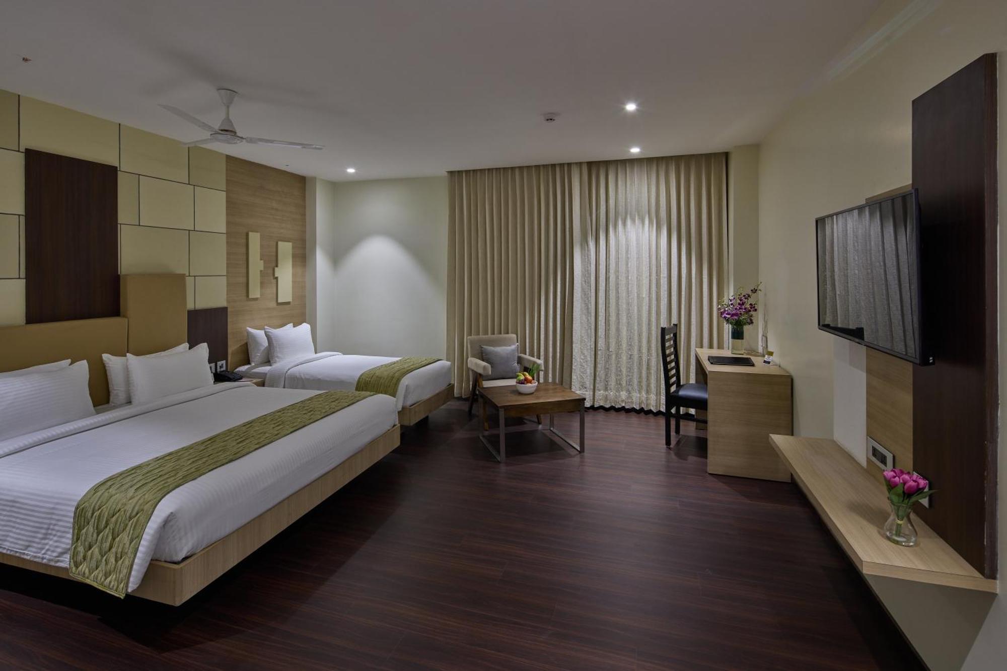 Grand Continent Hosur A Sarovar Portico Affiliate Hotel Buitenkant foto